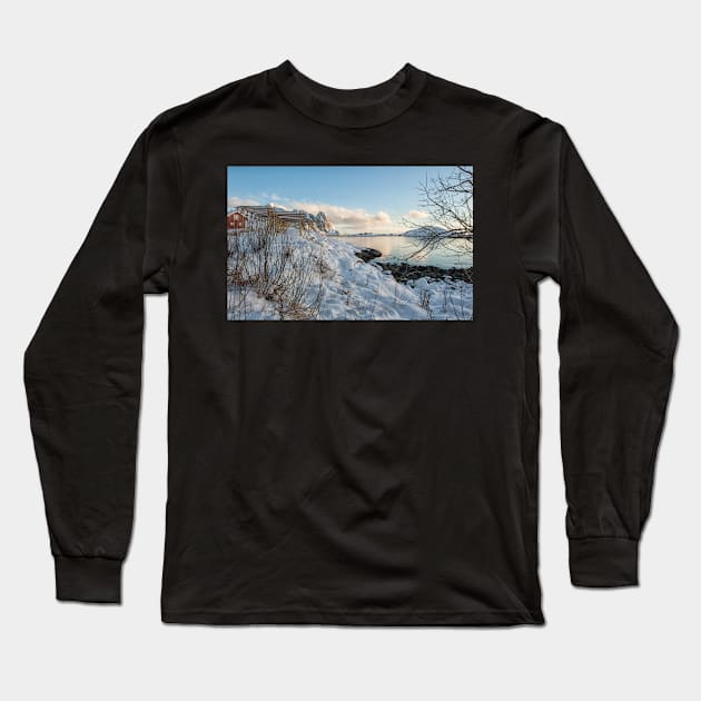 Waiting for the Stockfish Long Sleeve T-Shirt by krepsher